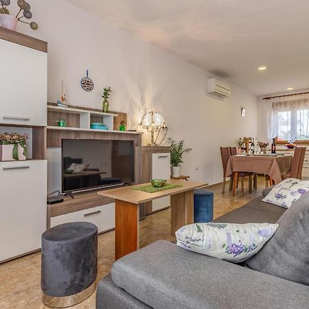 Awesome Apartment In Pula With Wifi Esterno foto
